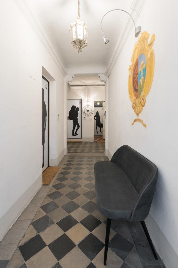 F7 - Santa Croce One Bedroom Flat For 2 Or 3 Guests ฟลอเรนซ์ ภายนอก รูปภาพ